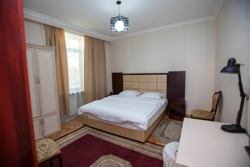 Gtm Kapan Hotel Tbilisi ภายนอก รูปภาพ